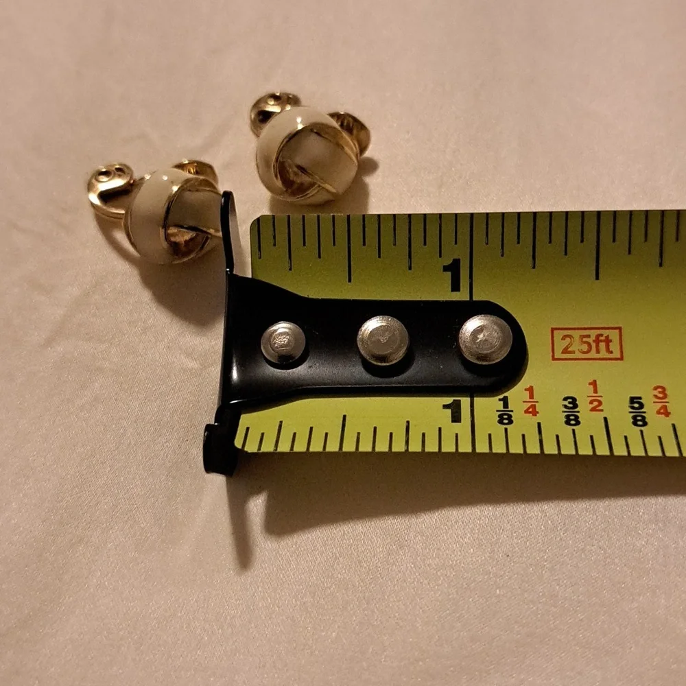 Vintage Earrings 7/19